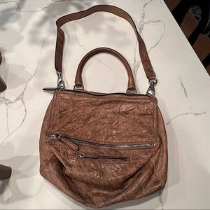 Givenchy Crossbody Pandora-Moyen